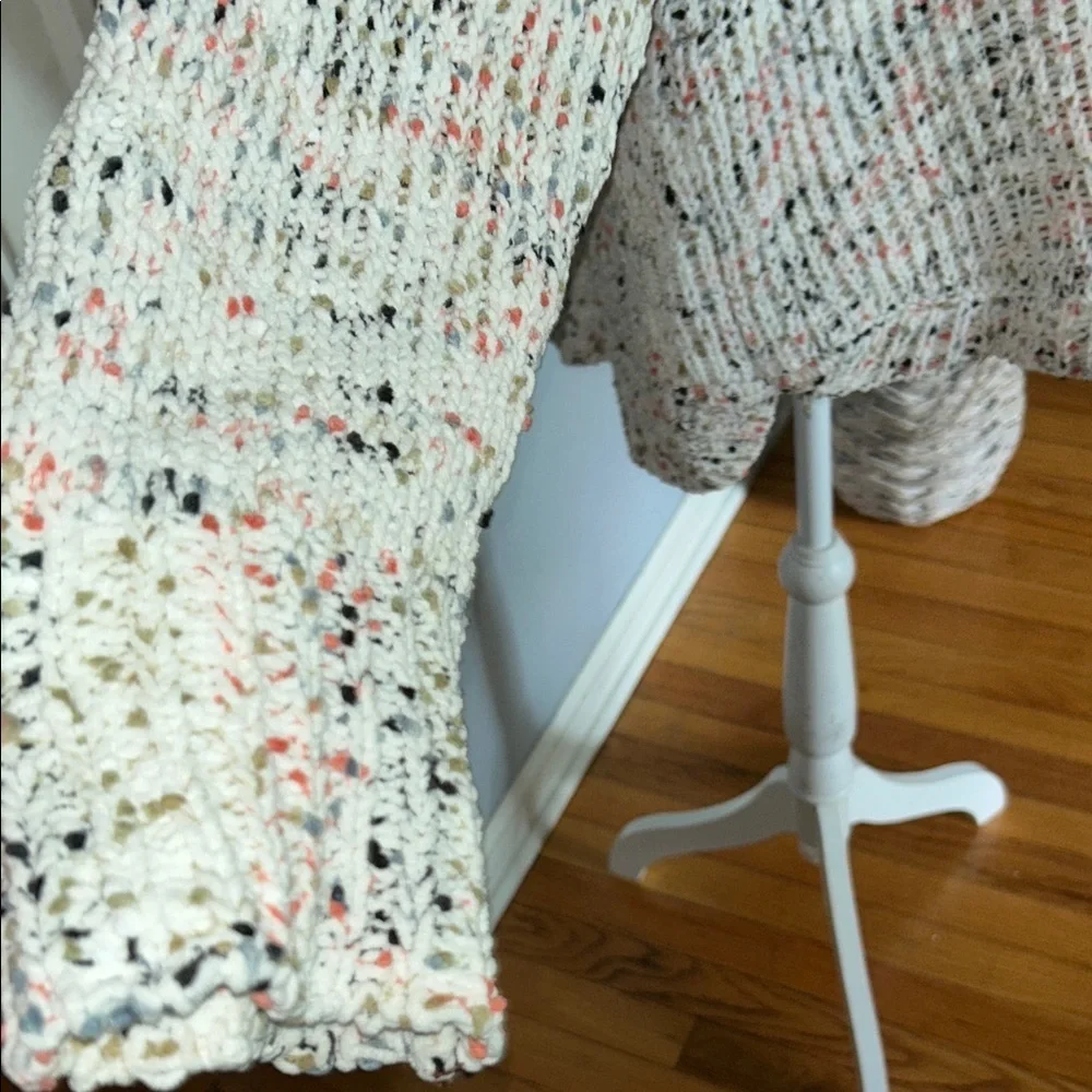 Cupio Cream and Black Knit Sweater - Picture 2 of 9